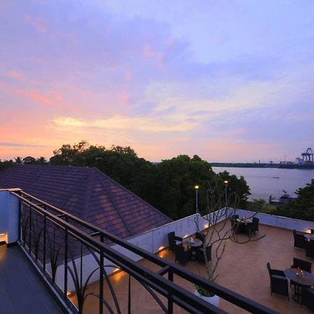 Готель Alpha Old Court House Kochi Екстер'єр фото