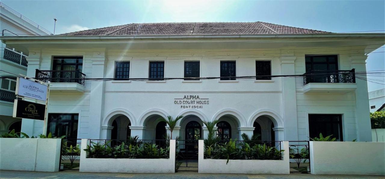 Готель Alpha Old Court House Kochi Екстер'єр фото