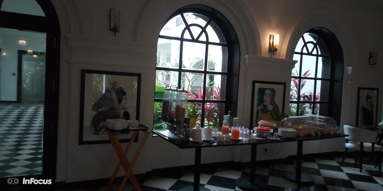 Готель Alpha Old Court House Kochi Екстер'єр фото